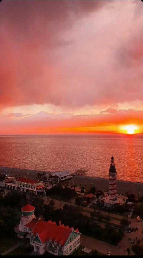 Black Sea Batumi Hotel Orbi City ภายนอก รูปภาพ