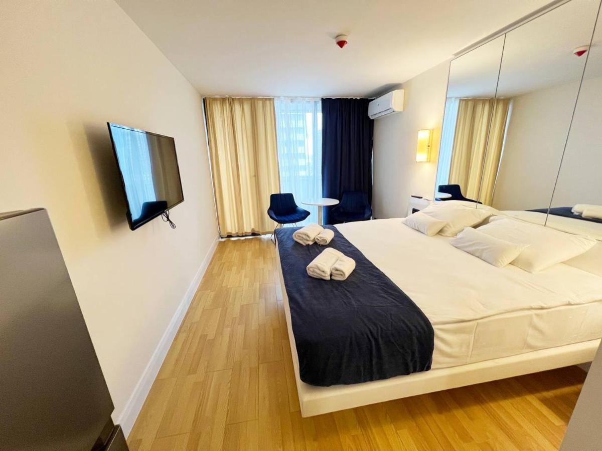 Black Sea Batumi Hotel Orbi City ภายนอก รูปภาพ