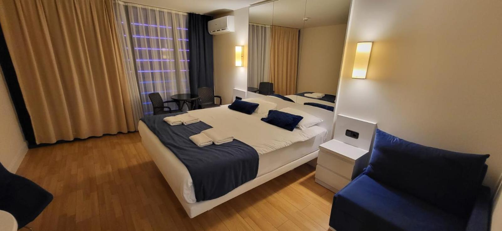 Black Sea Batumi Hotel Orbi City ภายนอก รูปภาพ